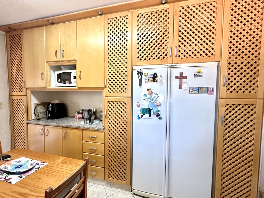 To Let 3 Bedroom Property for Rent in Panorama Western Cape
